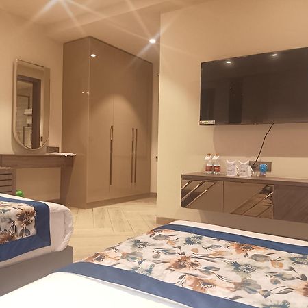 Hotel Cullinan By Qotel Janakpuri Delhi Zewnętrze zdjęcie