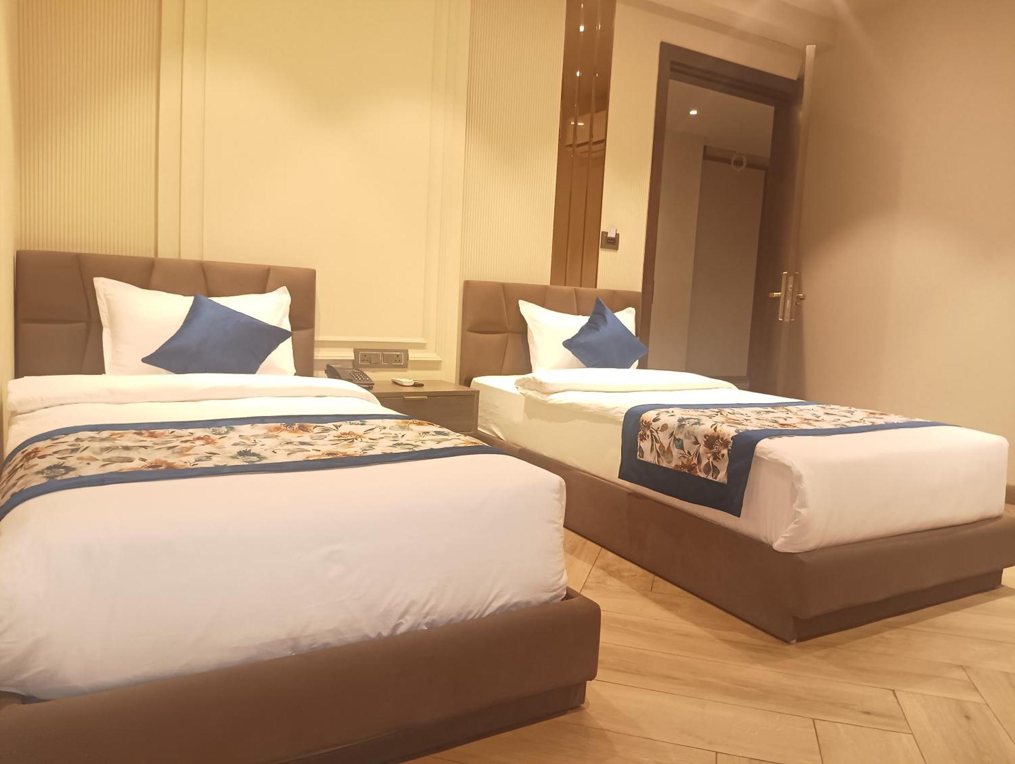 Hotel Cullinan By Qotel Janakpuri Delhi Zewnętrze zdjęcie