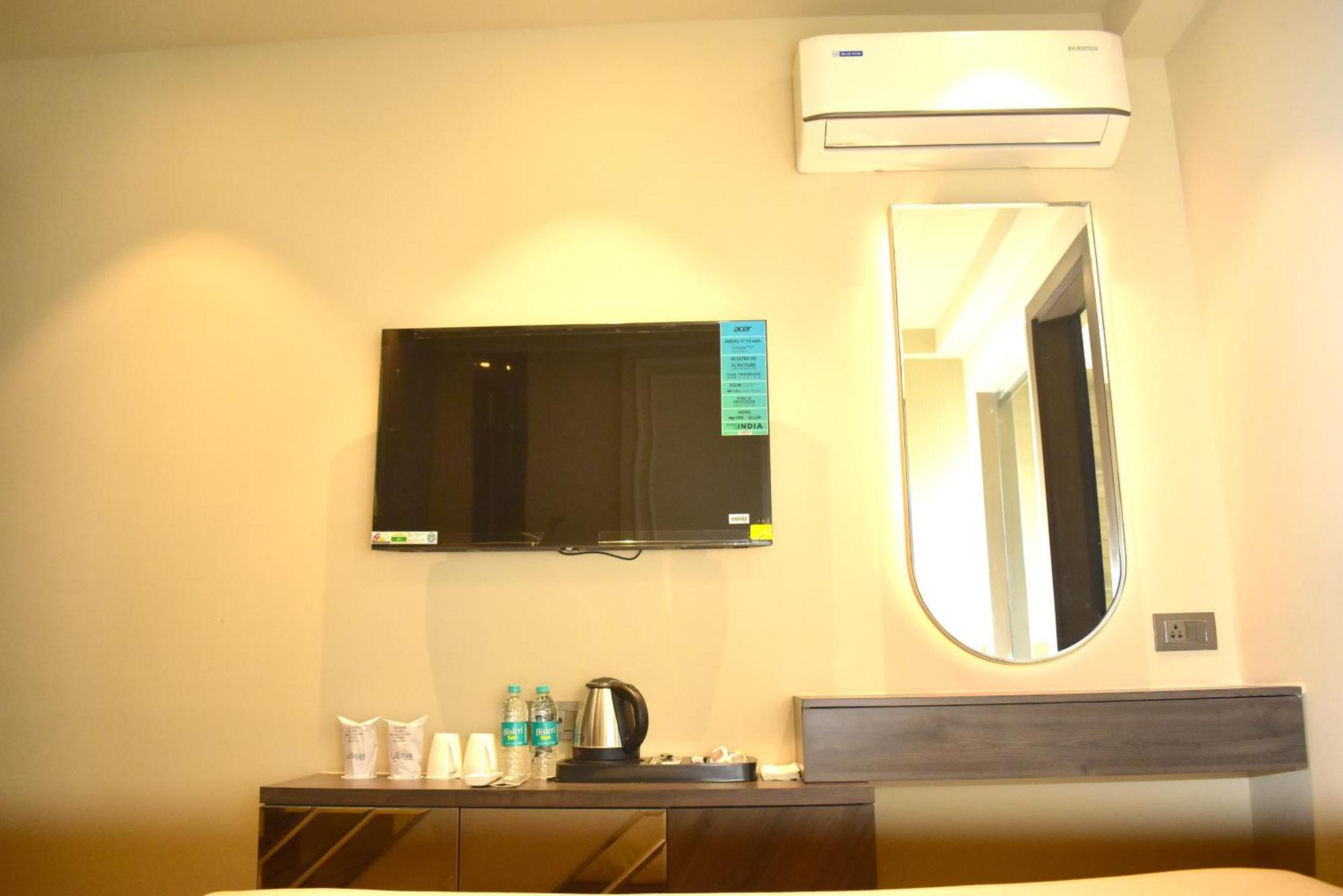 Hotel Cullinan By Qotel Janakpuri Delhi Zewnętrze zdjęcie