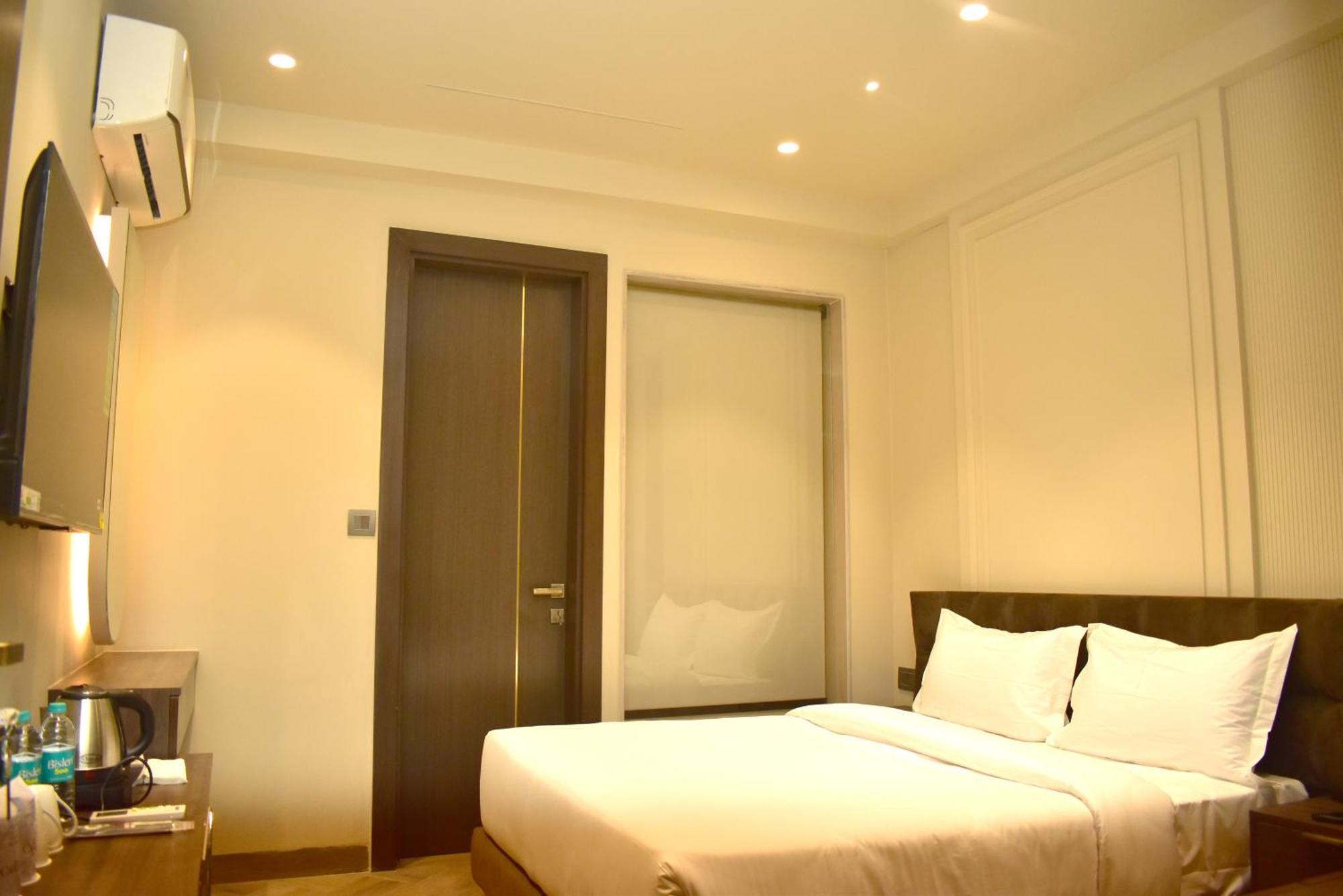 Hotel Cullinan By Qotel Janakpuri Delhi Zewnętrze zdjęcie