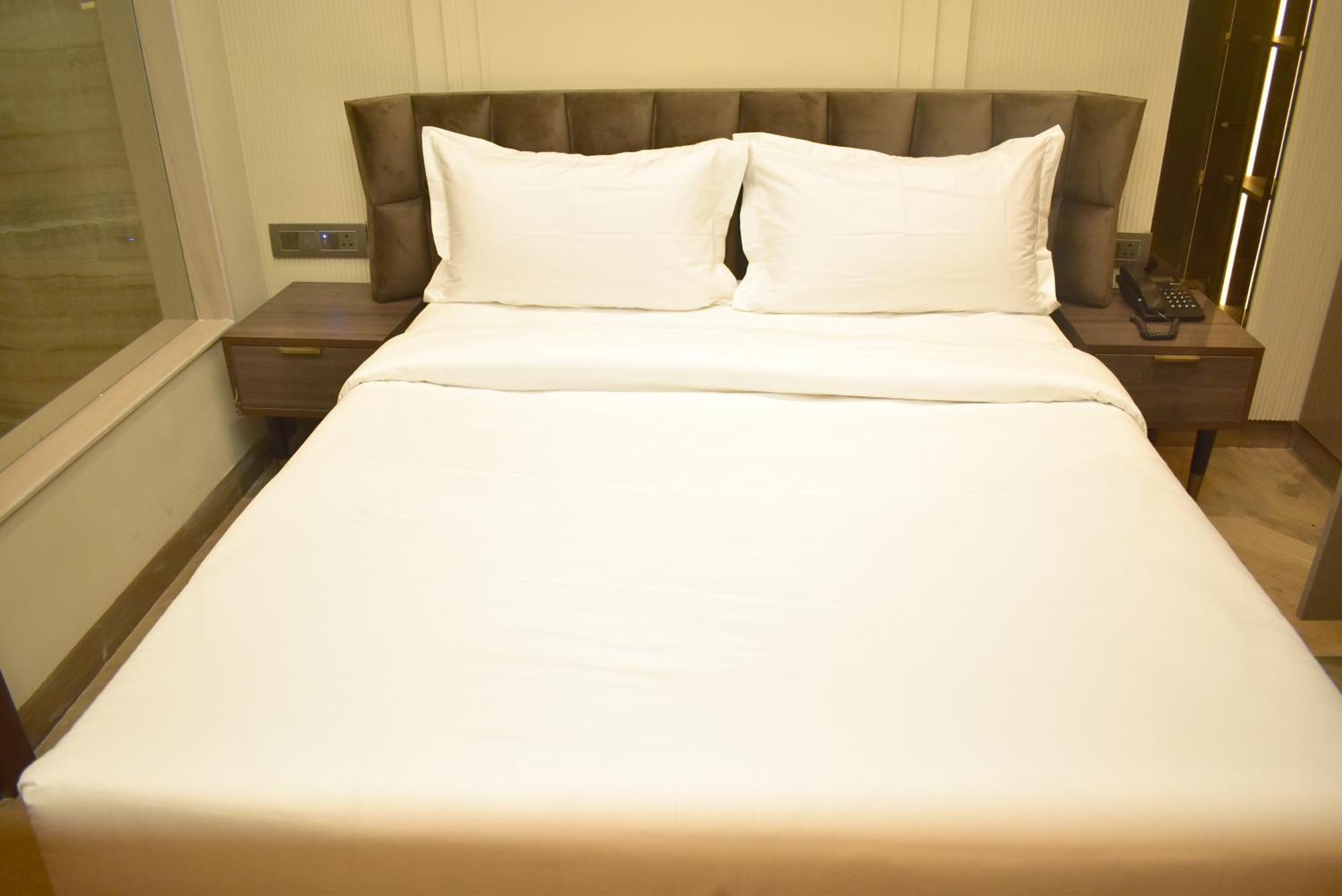 Hotel Cullinan By Qotel Janakpuri Delhi Zewnętrze zdjęcie